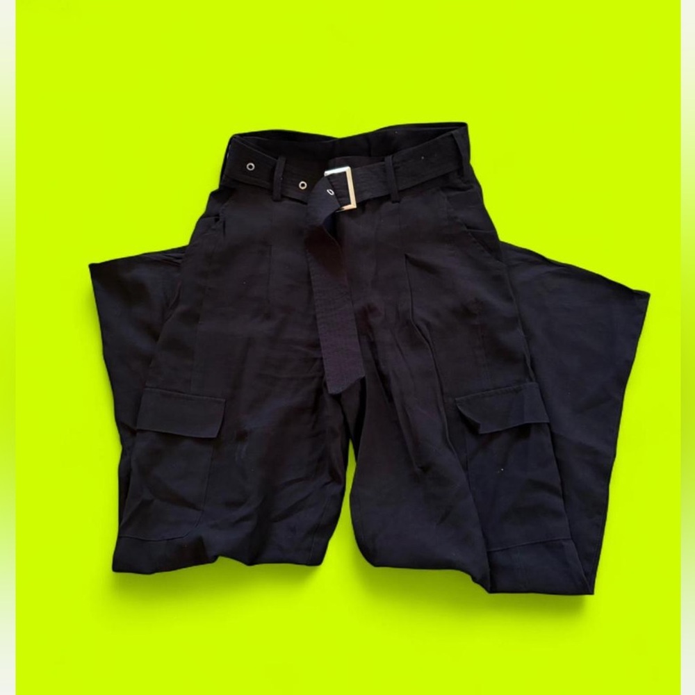 loose cargo pants